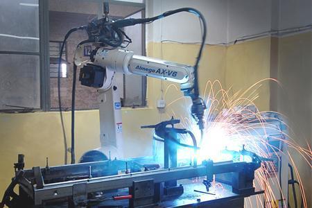 自动化设备与自动化工程 现代工业的智能支柱